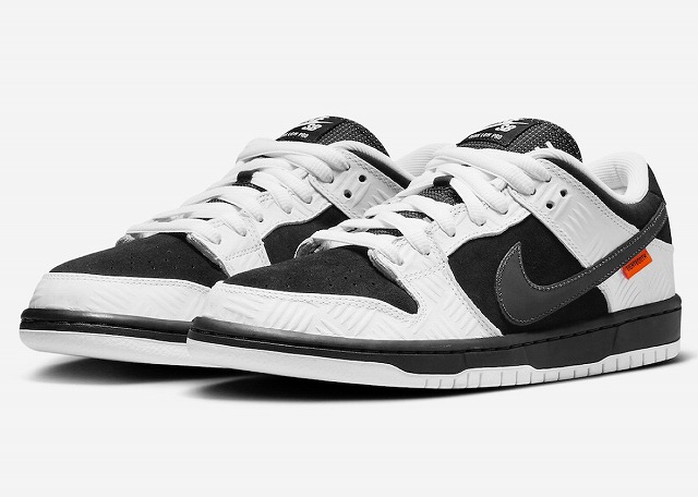 TIGHTBOOTH × NIKE SB DUNK LOW タイトブーススニーカー